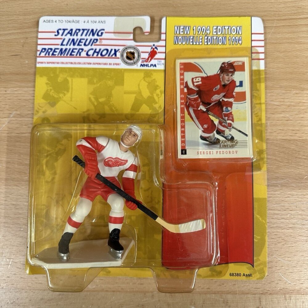 Starting Lineup Sergei Fedorov Detroit Red Wings NHL Action Figure 1994 Edition